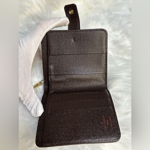 💯 Authentic Louis Vuitton Damier compact wallet - Picture 9 of 15